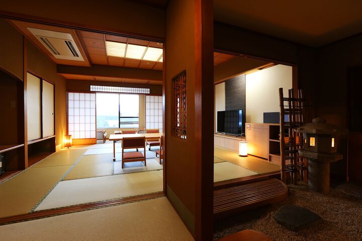 Room 16 of 133