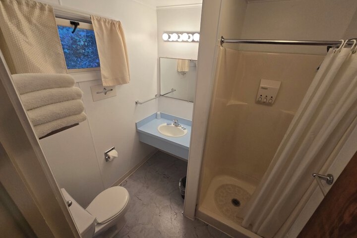 Room 80 of 123