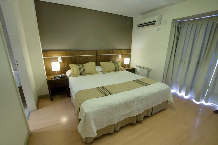 Room 7 of 26