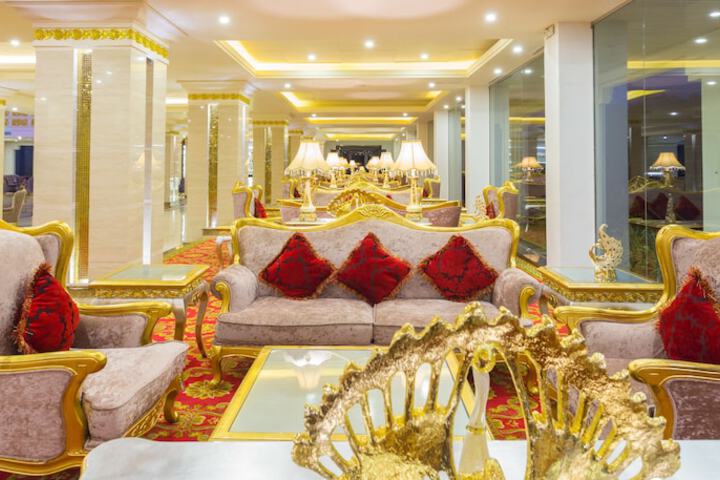 Entrance & Lobby
