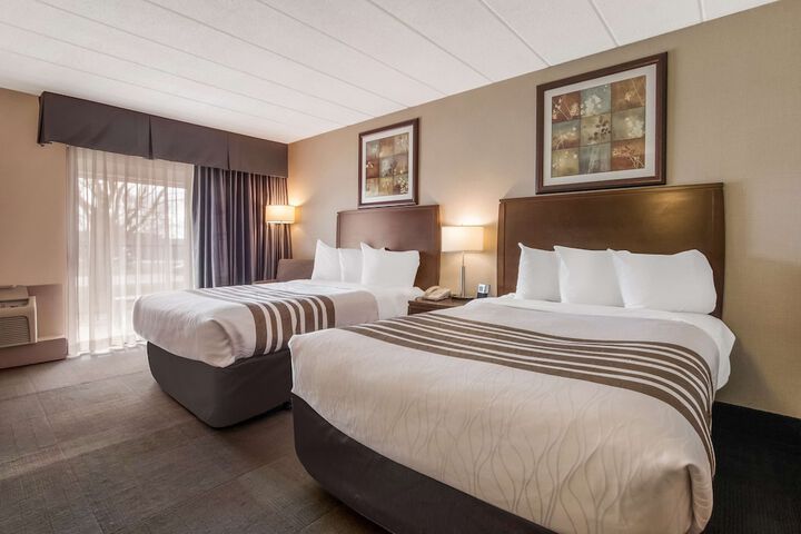 1 Queen Bed Sofa Bed Refrigerator WiFi Full Breakfast (24 of 31)