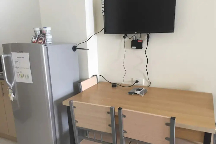 Room 11 of 20