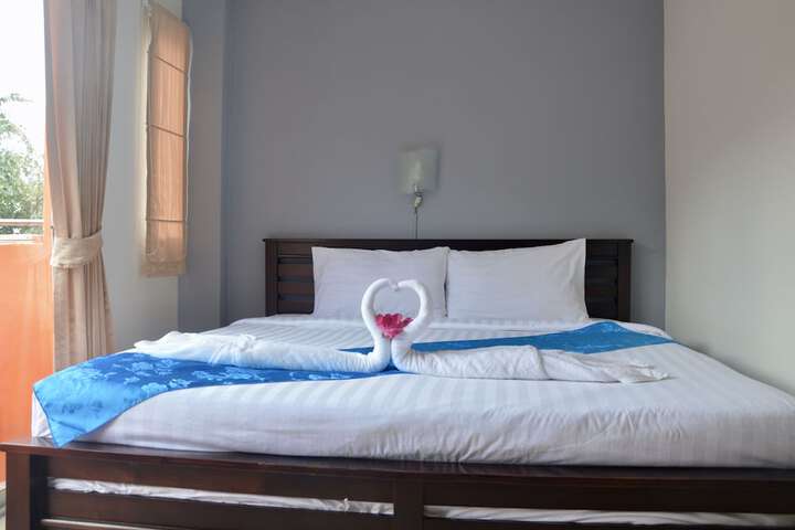 Room 18 of 50