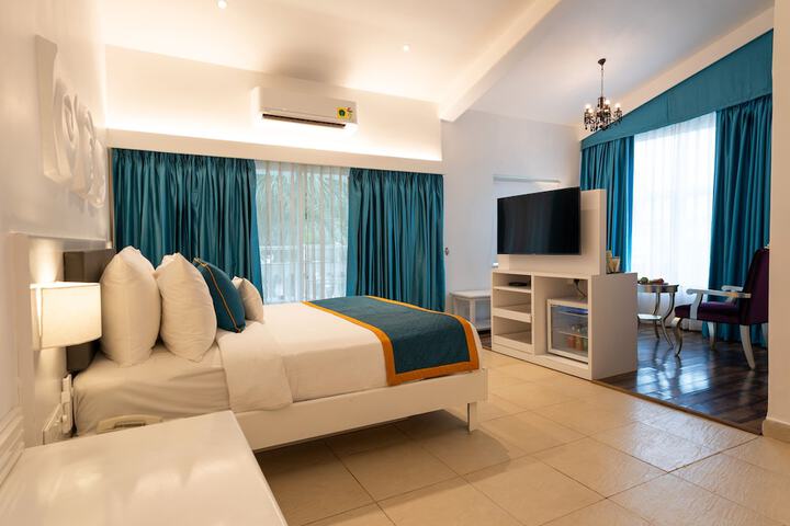 Room 17 of 45