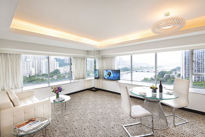 Room 54 of 106