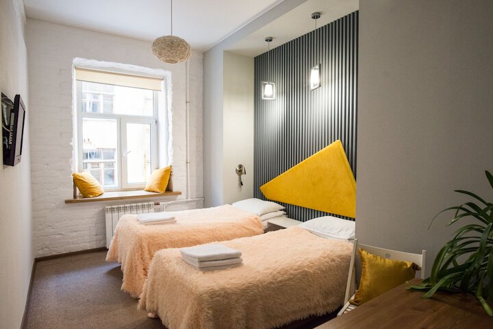 Room 6 of 21