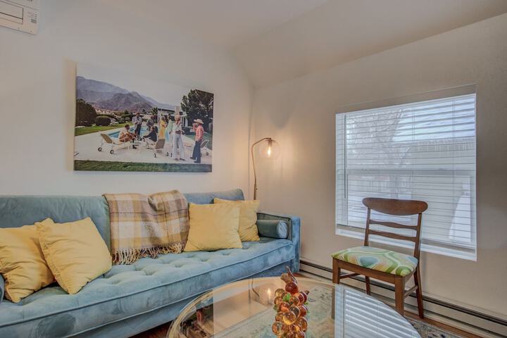 Room 12 of 28