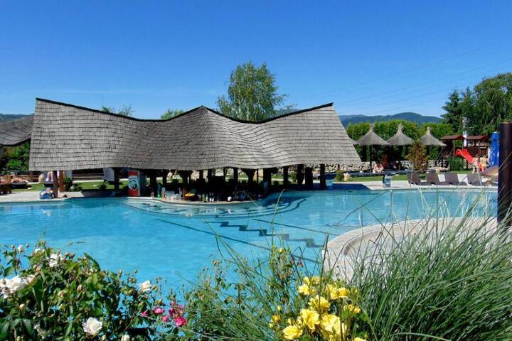 Pool 18 of 23