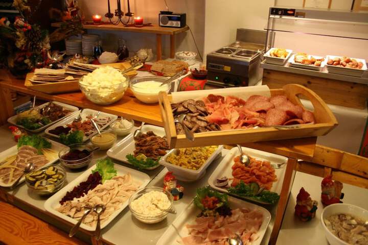 Dining 24 of 47