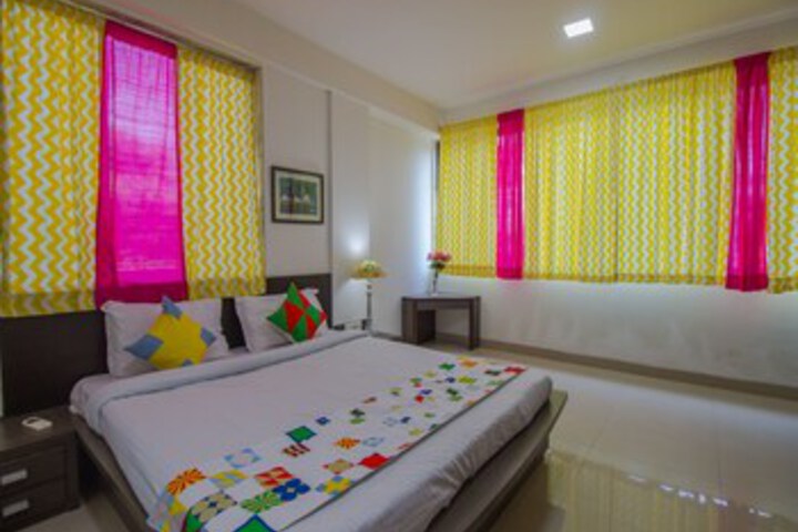 Room 12 of 25