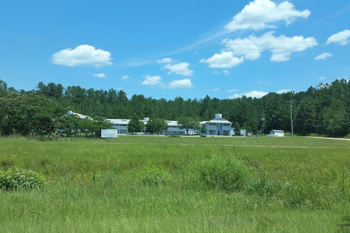 Property Grounds 34 of 46