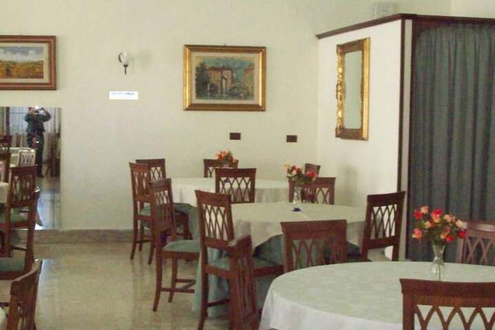 Dining 47 of 67