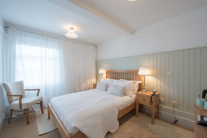 Room 43 of 73