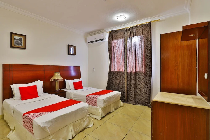 Room 4 of 15
