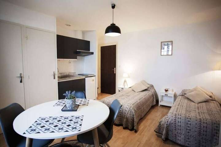 Room 15 of 74