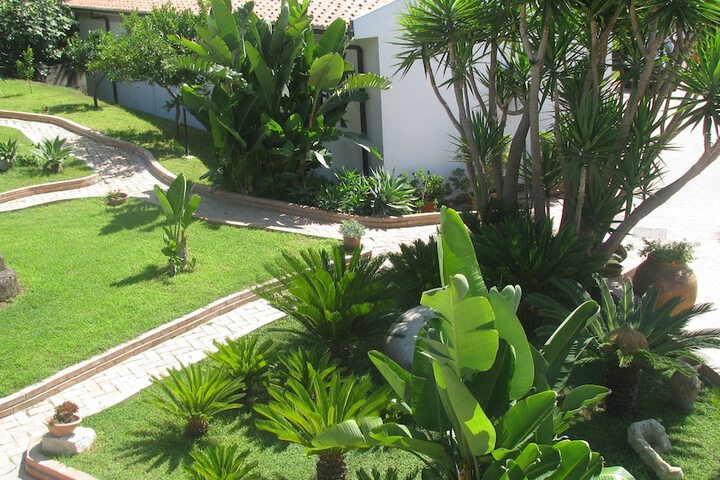 Hotel Entry