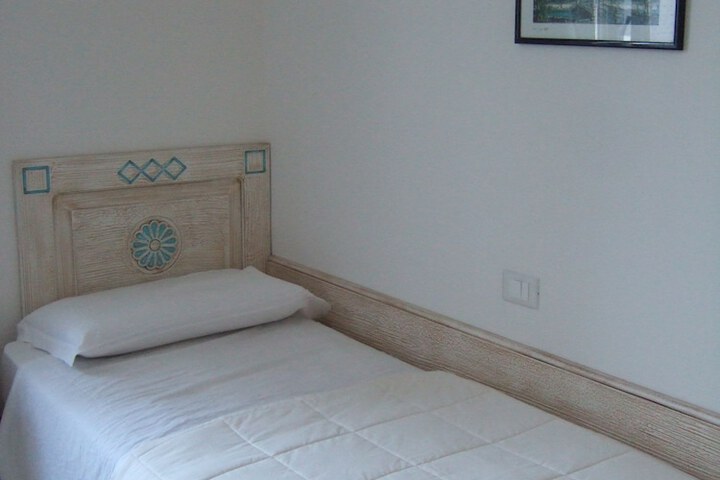 Room 26 of 29