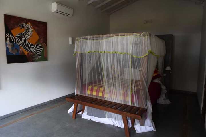 Room 19 of 34