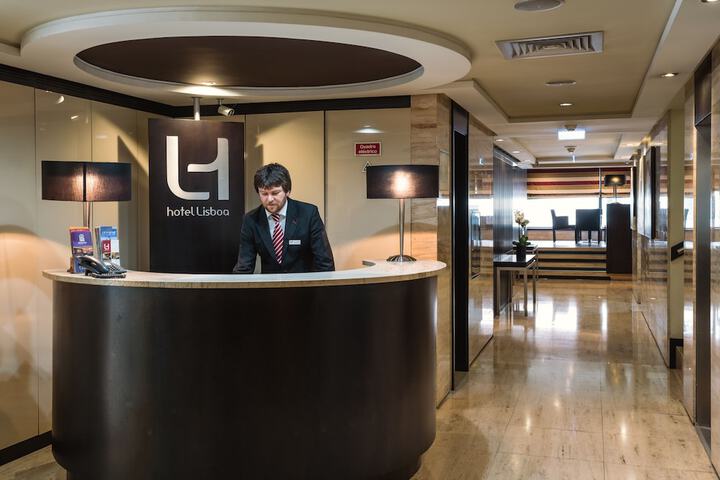Entrance & Lobby