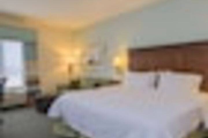 Room 38 of 123