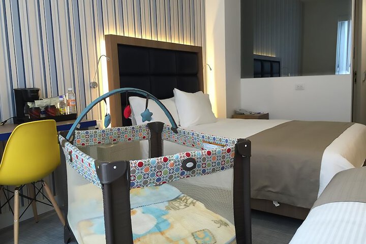 Room 18 of 73