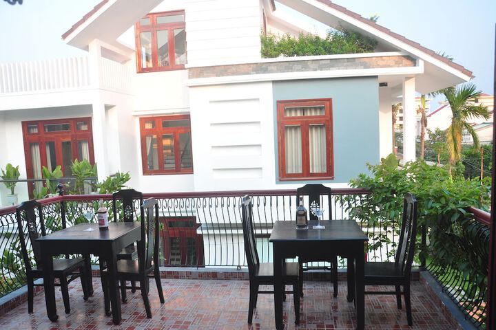 Terrace/Patio 37 of 39