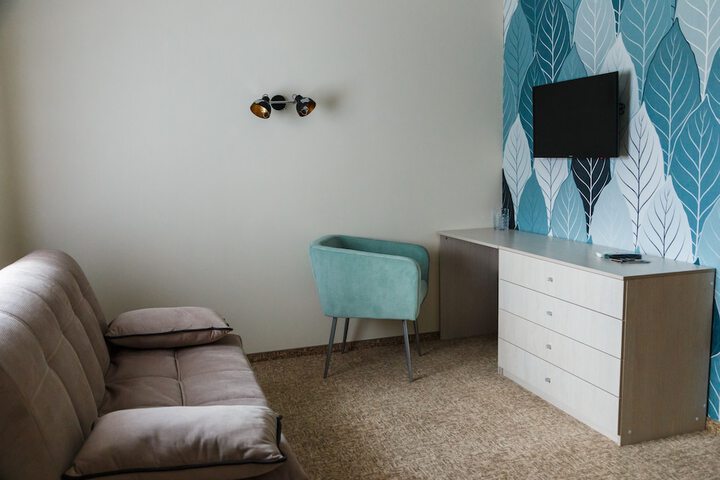 Room 4 of 10