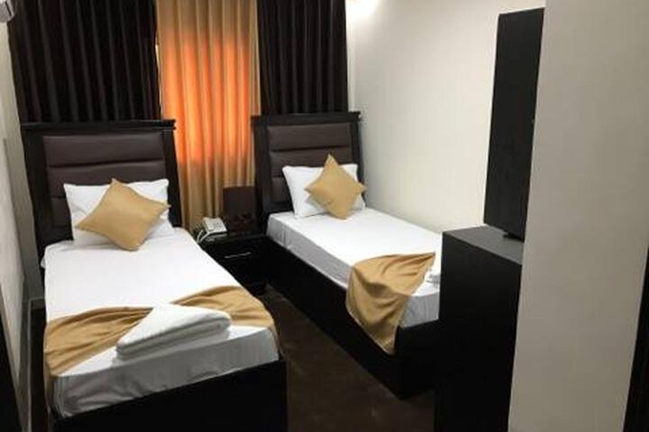 Room 3 of 6