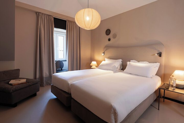 Room 25 of 50