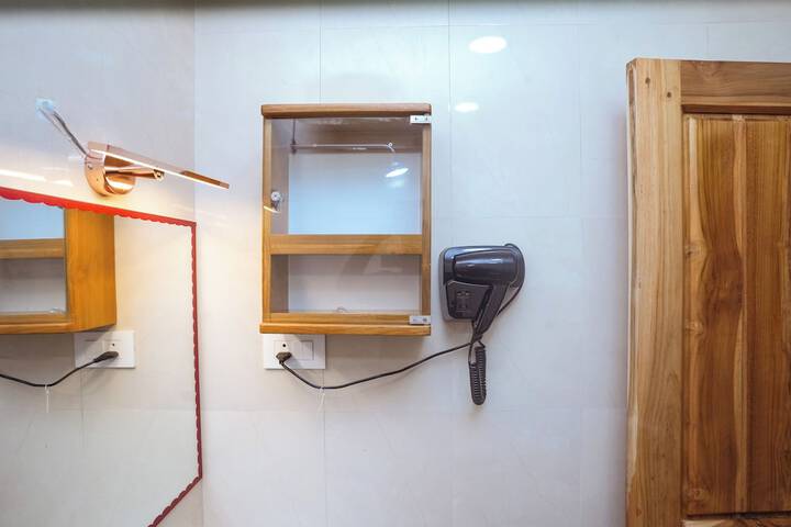 Room 17 of 35