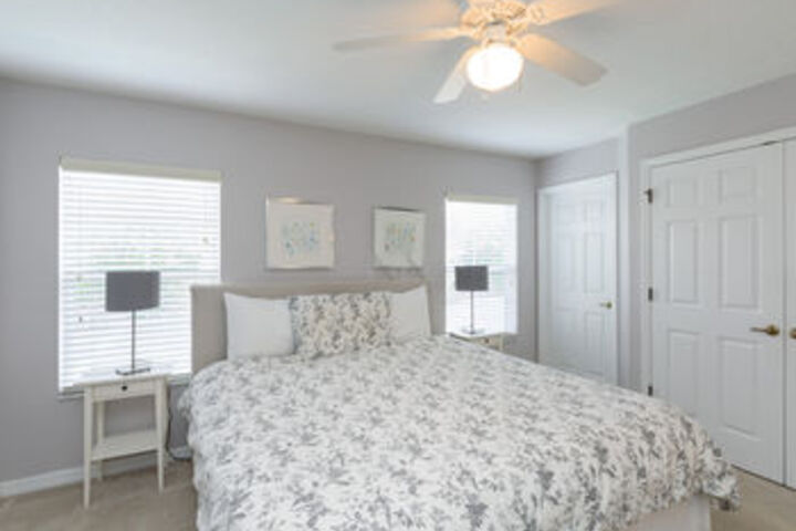 Room 180 of 687