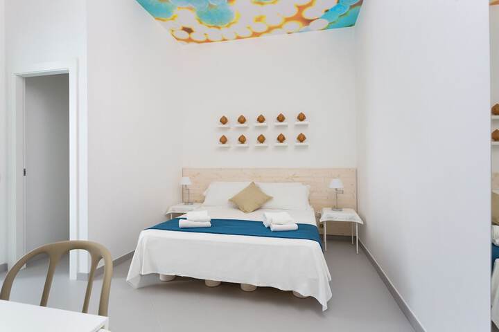 Room 14 of 36