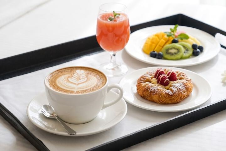 Breakfast/Coffee Service 68 of 91