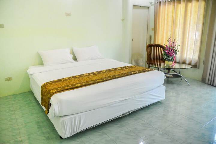 Room 36 of 95