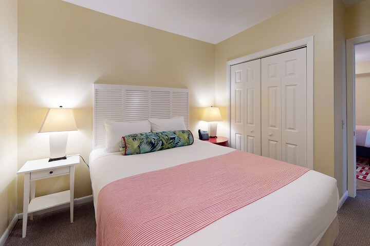 Room 35 of 80