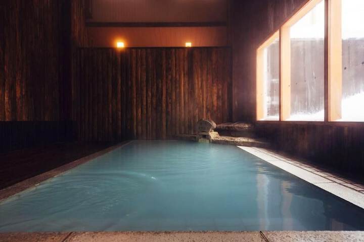 Hotel with Pool