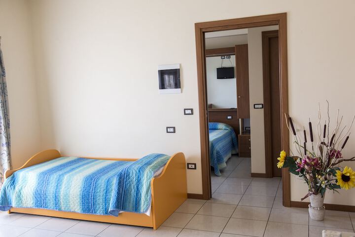 Room 22 of 44