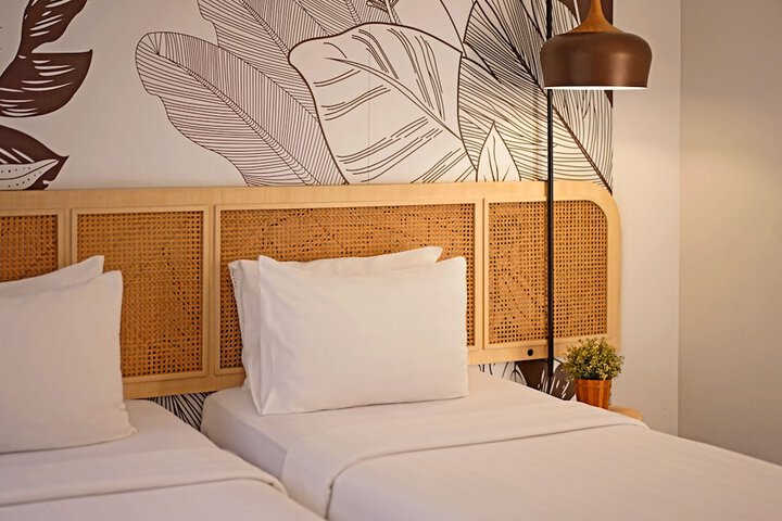 Room 6 of 55