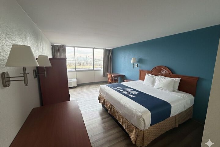 Room 5 of 20