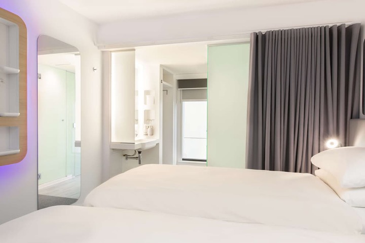 Room 10 of 59