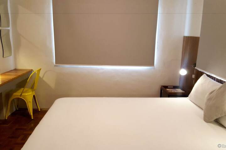 Room 13 of 65