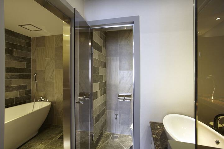 Bath Interior
