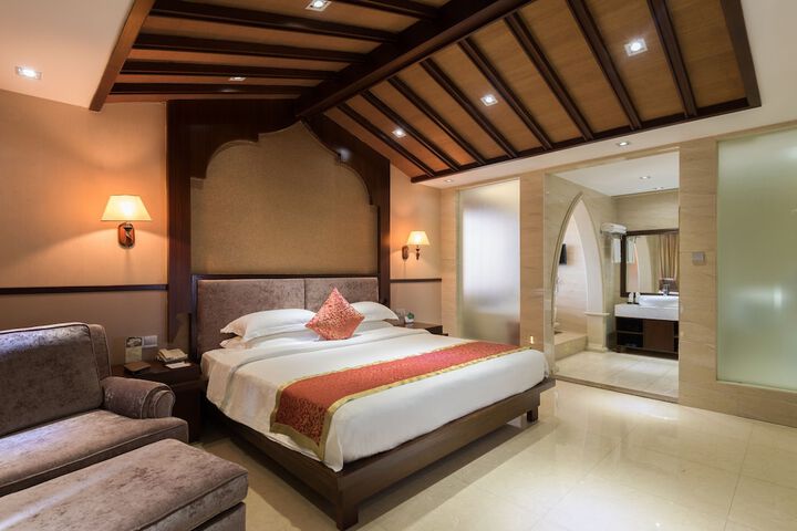 Room 30 of 68
