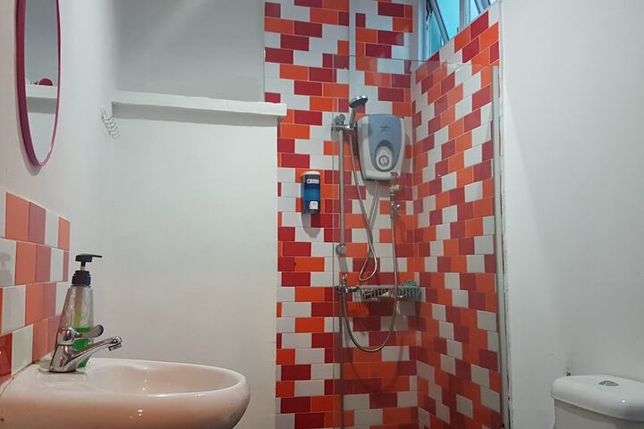 Room 13 of 22