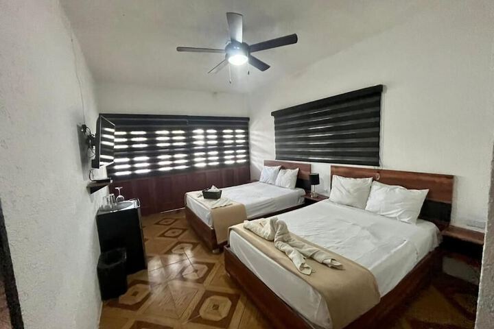 Room 3 of 108