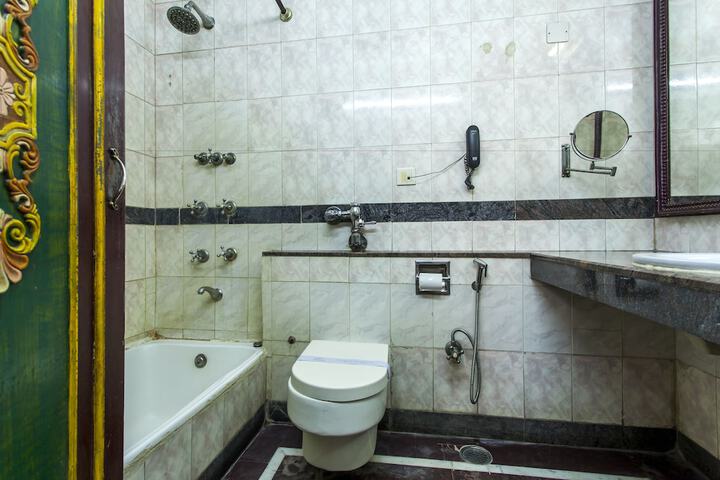 Clean Restrooms