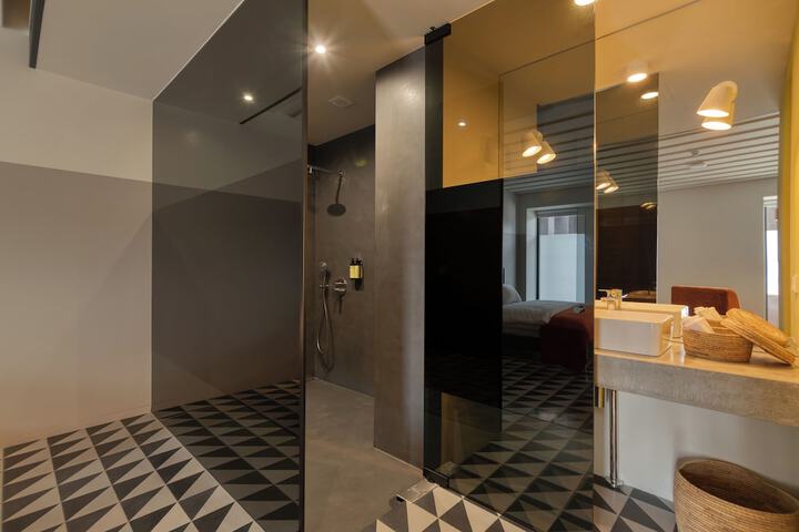 Room 20 of 43