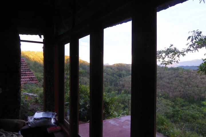 Room 16 of 59