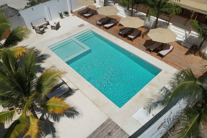 Pool 44 of 53