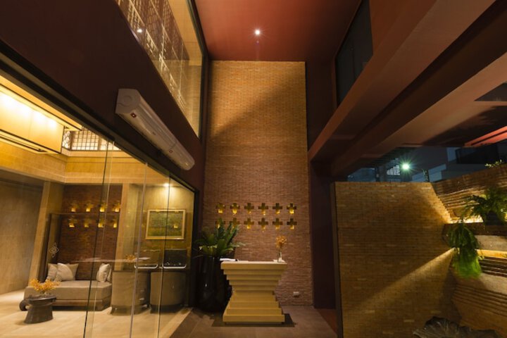Hotel Interior 4 of 37